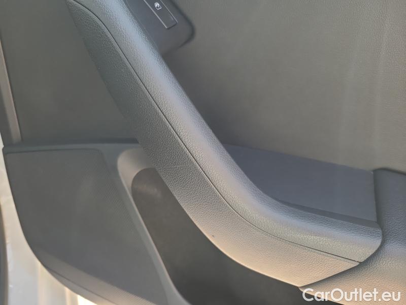  Skoda  Octavia  Combi  (5E5)(03.2017->)  Com TDI 110 Ambit. AT #25