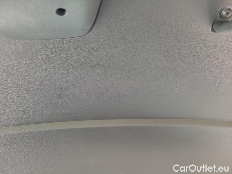  Skoda  Octavia  Combi  (5E5)(03.2017->)  Com TDI 110 Ambit. AT #21