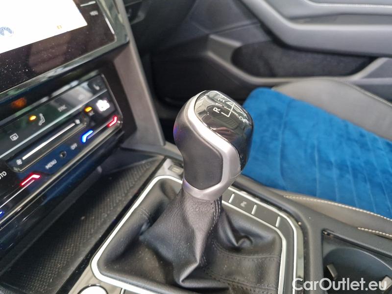  Volkswagen  Passat  Variant (CB5) (2019) Pas.Var.2.0TDI 110 Elegance #11