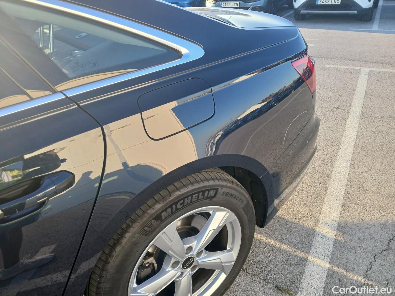  Audi  A6 AUDI  / 2018 / 4P / sedán 50 TFSIe quattro S tronic Sport #14