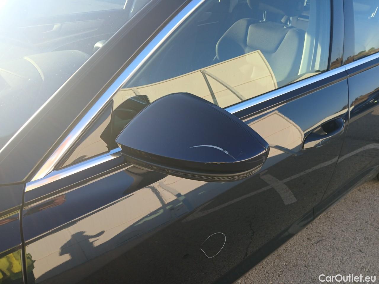  Audi  A6 AUDI  / 2018 / 4P / sedán 50 TFSIe quattro S tronic Sport #26
