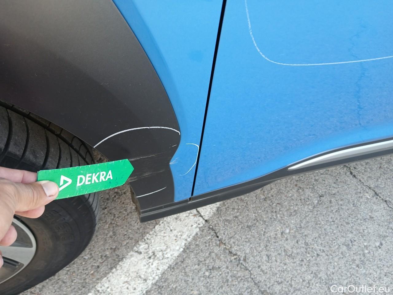  Hyundai  Konna HYUNDAI Kona / 2017 / 5P / todoterreno 1.6 GDI HEV Tecno Red DT #27