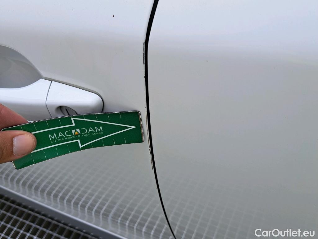 Peugeot  2008  Allure Pack 1.2 PureTech 130CV AT8 E6d #4