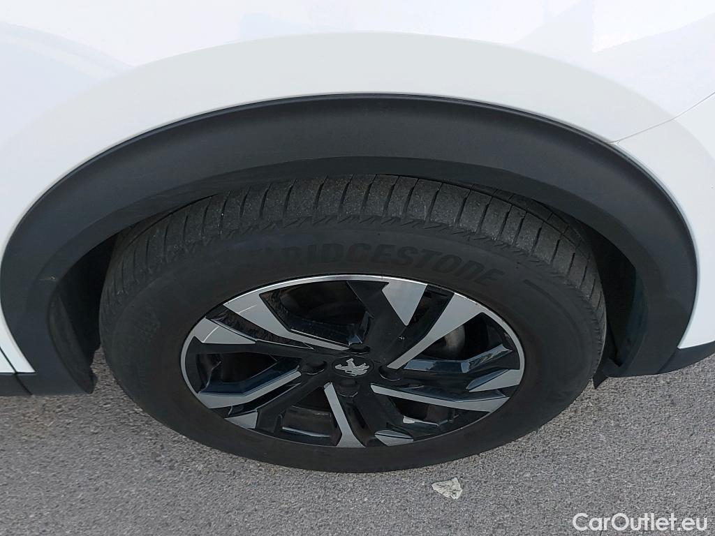  Peugeot  2008  Allure Pack 1.5 HDi 110CV MT6 E6d #3