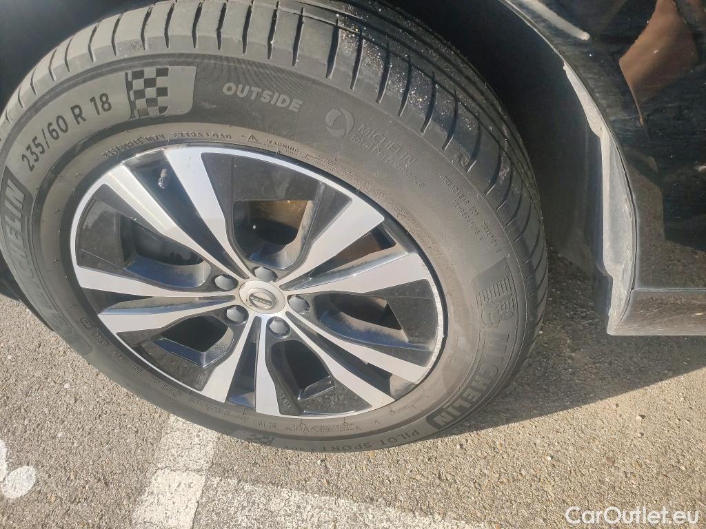  Volvo  XC60 VOLVO  / 2017 / 5P / todoterreno 2.0 T6 AWD Recharge R-Design Exp Auto #3