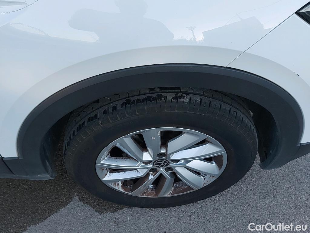  Volkswagen  T-CROSS  Advance 1.0 TSI 110CV AT7 E6d #27