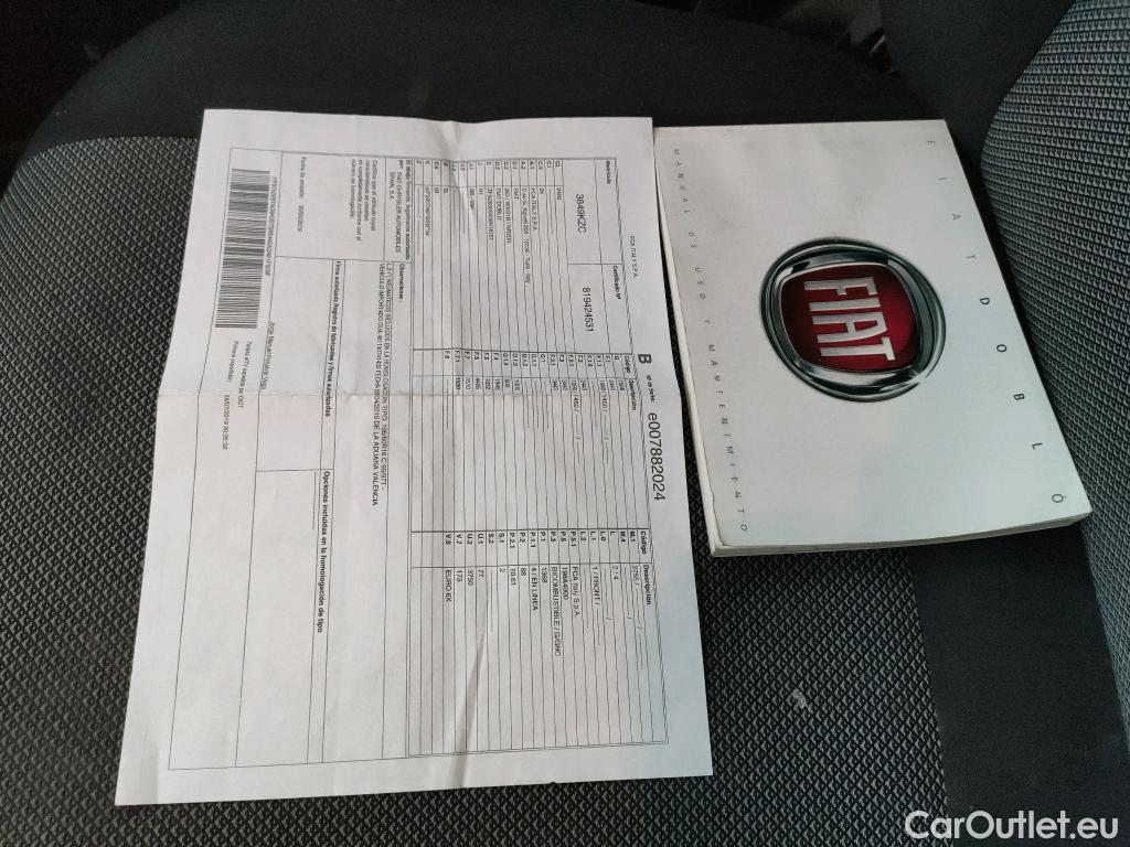  Fiat  Doblo FIAT Doblò Cargo/2015/3P/furgón derivado de turismo Cargo Base 1.4 T-Jet 88kW Natu Power CNG #23