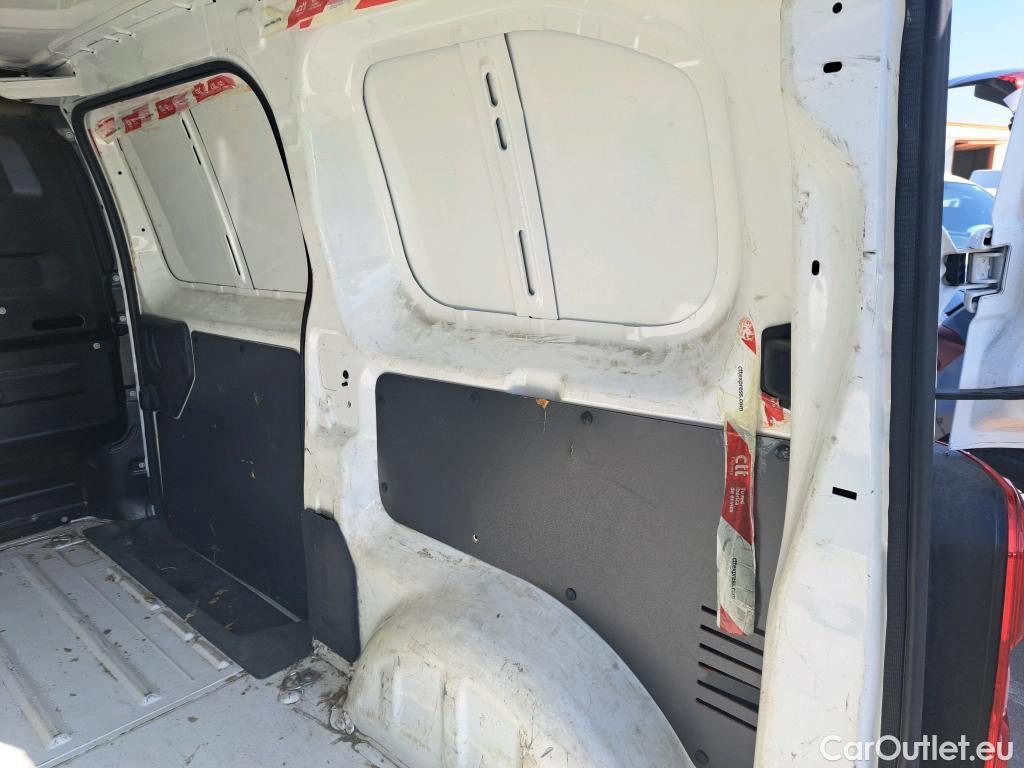  Opel  Vivaro OPEL  / 2019 / 4P / furgón 1.5 Diésel 74kW (100CV) M Std Express (AC) #9