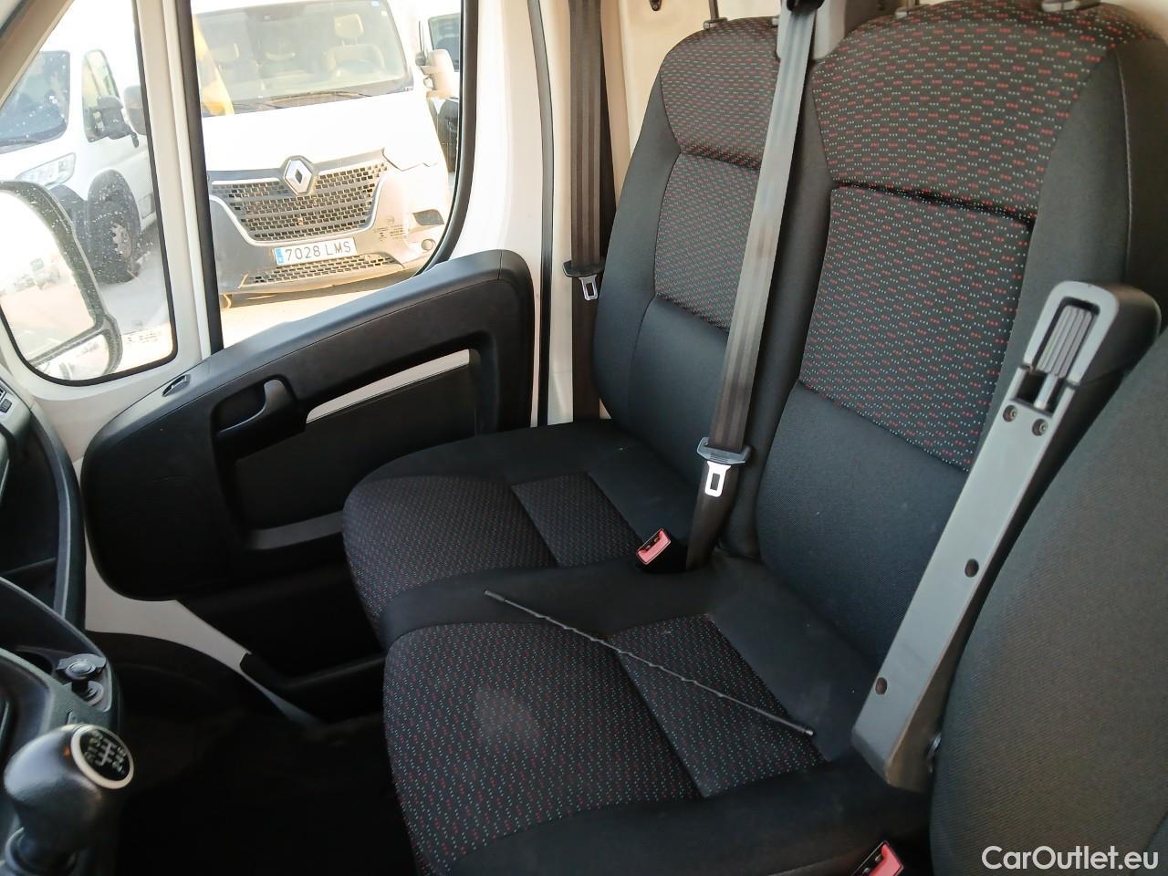  Citroen  Jumper CITROEN  / 2014 / 4P / furgón BlueHDi 88KW (120CV) Furgón 30L1H1 #3