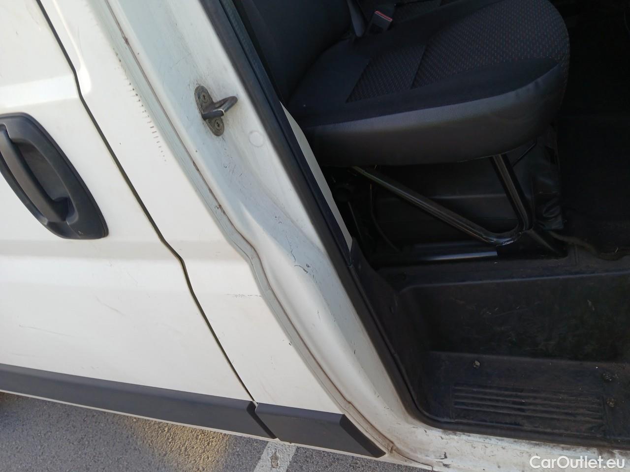  Citroen  Jumper CITROEN  / 2014 / 4P / furgón BlueHDi 88KW (120CV) Furgón 30L1H1 #11