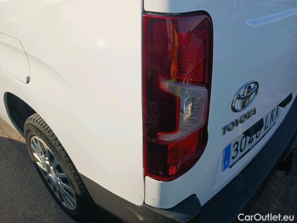  Toyota  Proace TOYOTA  City/2020/4P/furgón derivado de turismo 1.5D 96kW (130CV) VX Larga #60
