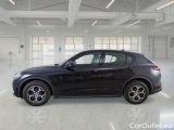  Alfa Romeo   STELVIO ALFA ROMEO / 2017 / 5P / SUV 2.2 TD 190 CV SUPER BUSINESS AT8 Q4 #8