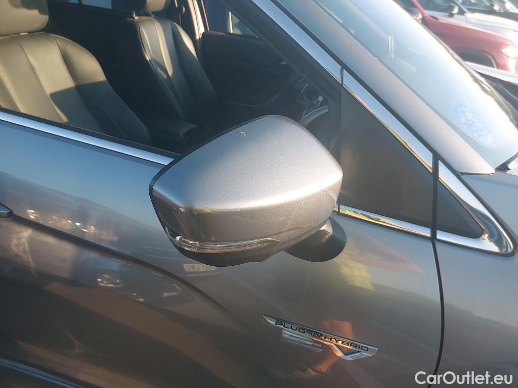  Land Rover  Discovery MITSUBISHI Eclipse Cross / 2021 / 5P / todoterreno 2.4 PHEV Kaiteki+ Auto 4WD #46