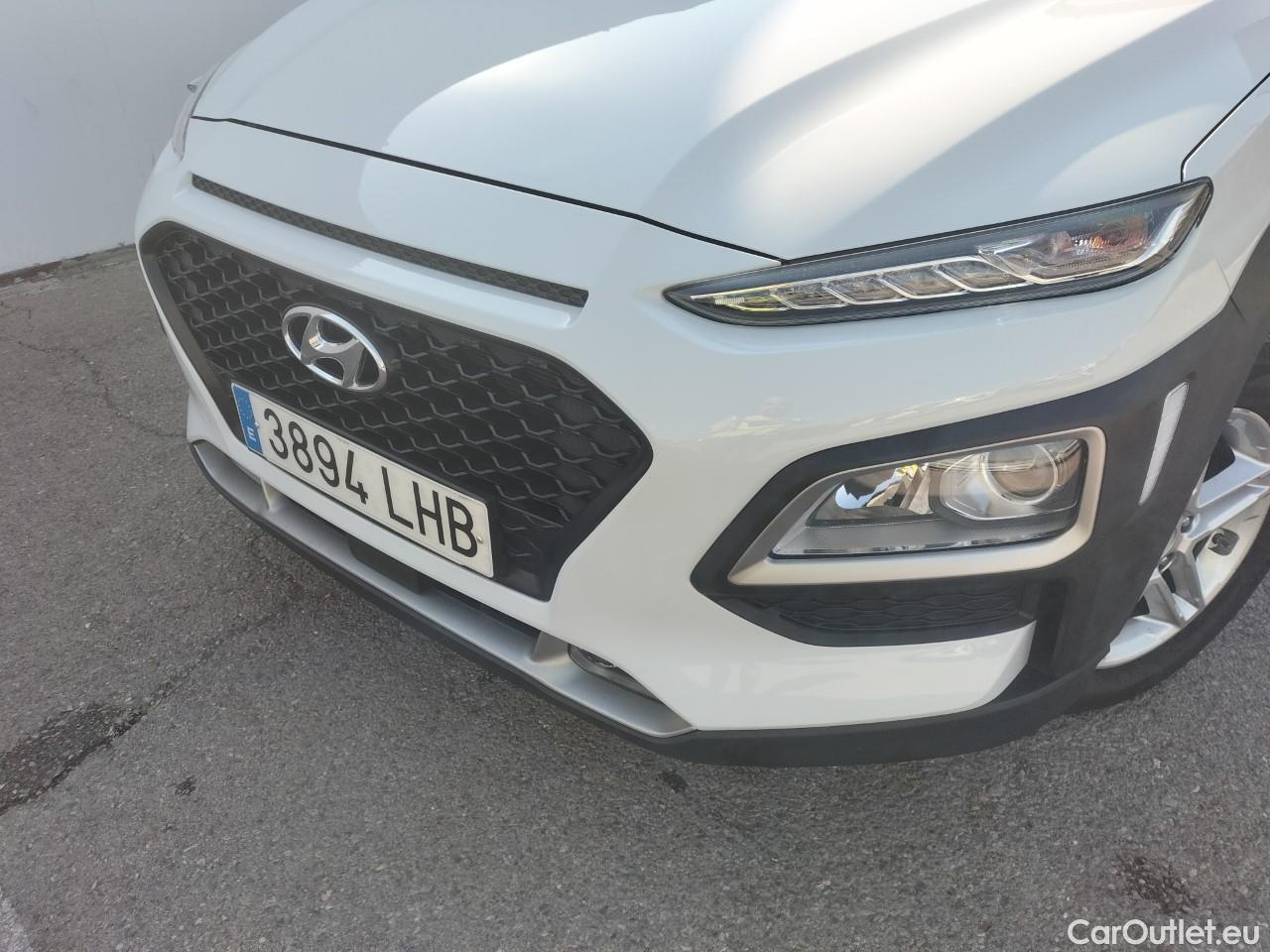  Hyundai  Konna HYUNDAI Kona / 2017 / 5P / todoterreno 1.0 TGDi Klass 4x2 #2