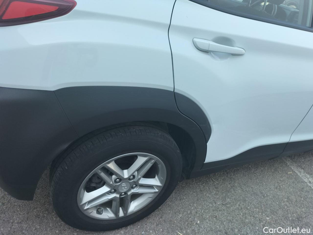  Hyundai  Konna HYUNDAI Kona / 2017 / 5P / todoterreno 1.0 TGDi Klass 4x2 #16