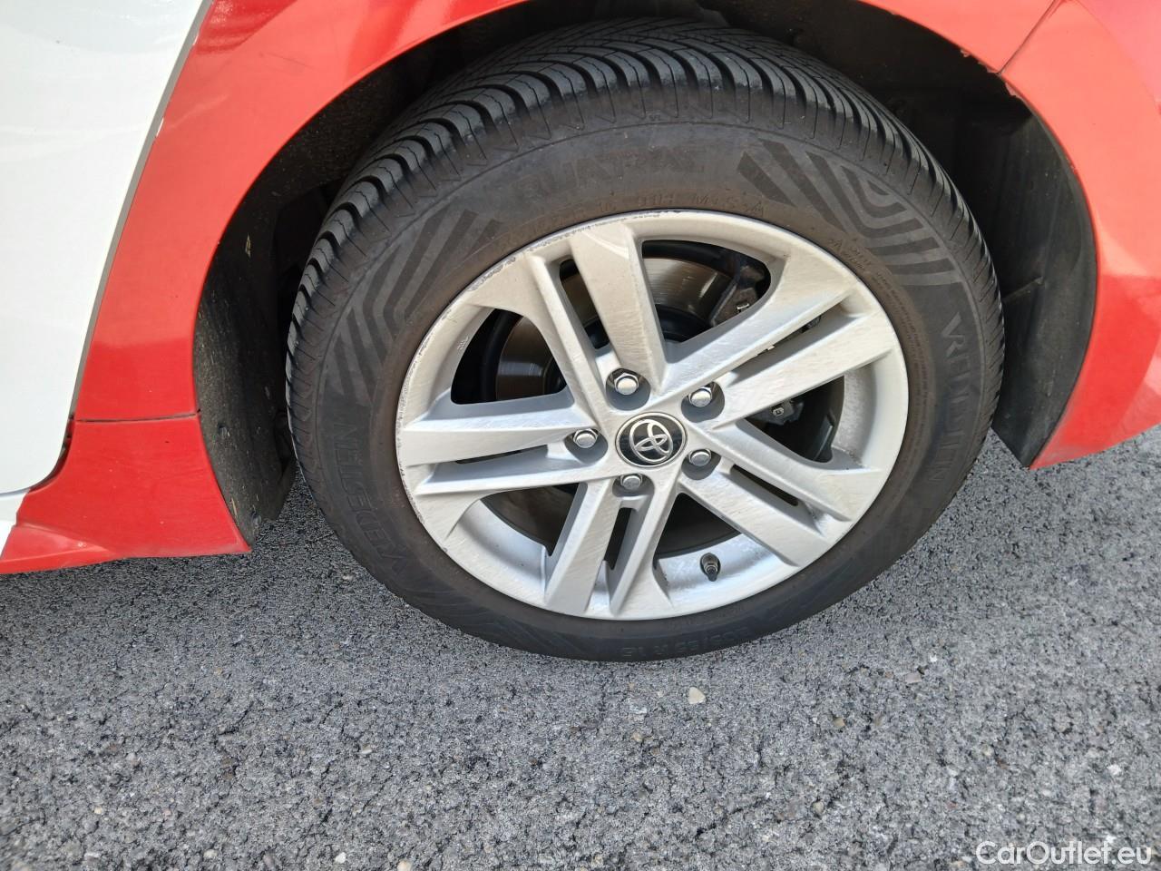  Toyota  Corolla TOYOTA  1.8 125H ACTIVE TECH E-CVT #21