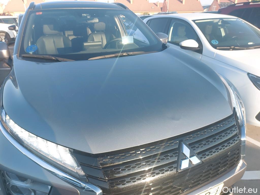  Land Rover  Discovery MITSUBISHI Eclipse Cross / 2021 / 5P / todoterreno 2.4 PHEV Kaiteki+ Auto 4WD #3
