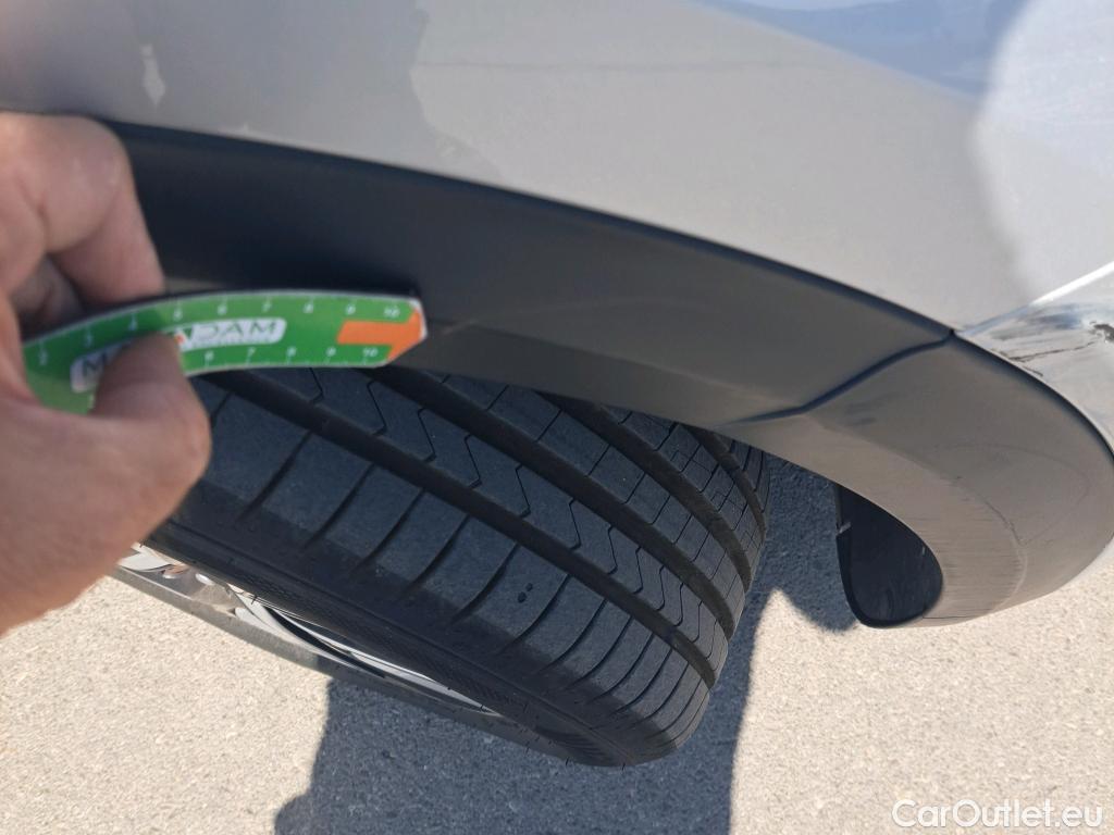  KIA  Niro  Drive 1.6 105CV AT6 E6dT #46