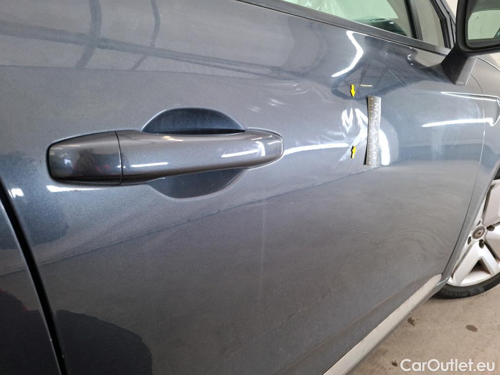  Renault  Clio RENAULT  / 2019 / 5P / Berline Business TCe 100 - 20 #2