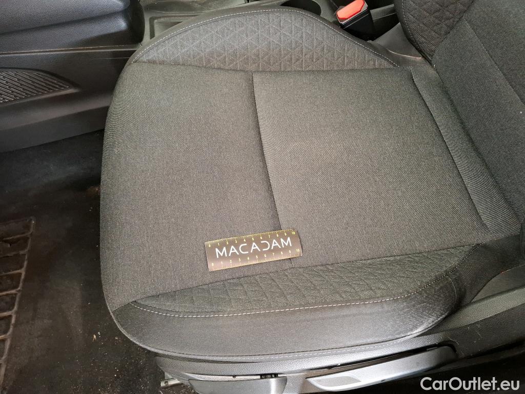  Renault  Clio RENAULT  / 2019 / 5P / Berline Business TCe 100 - 20 #18