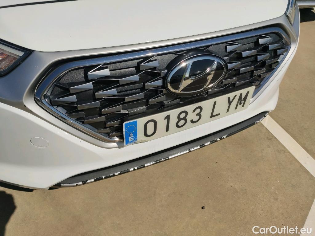  Hyundai   Ioniq HYUNDAI / 2019 / 5P / berlina con portón 1.6 GDI HEV Klass DCT #18