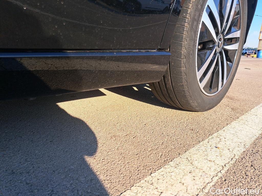  Mercedes  A-Klasse Clase A A 180 d (177.010) 2.0 115CV AT8 E6d #4