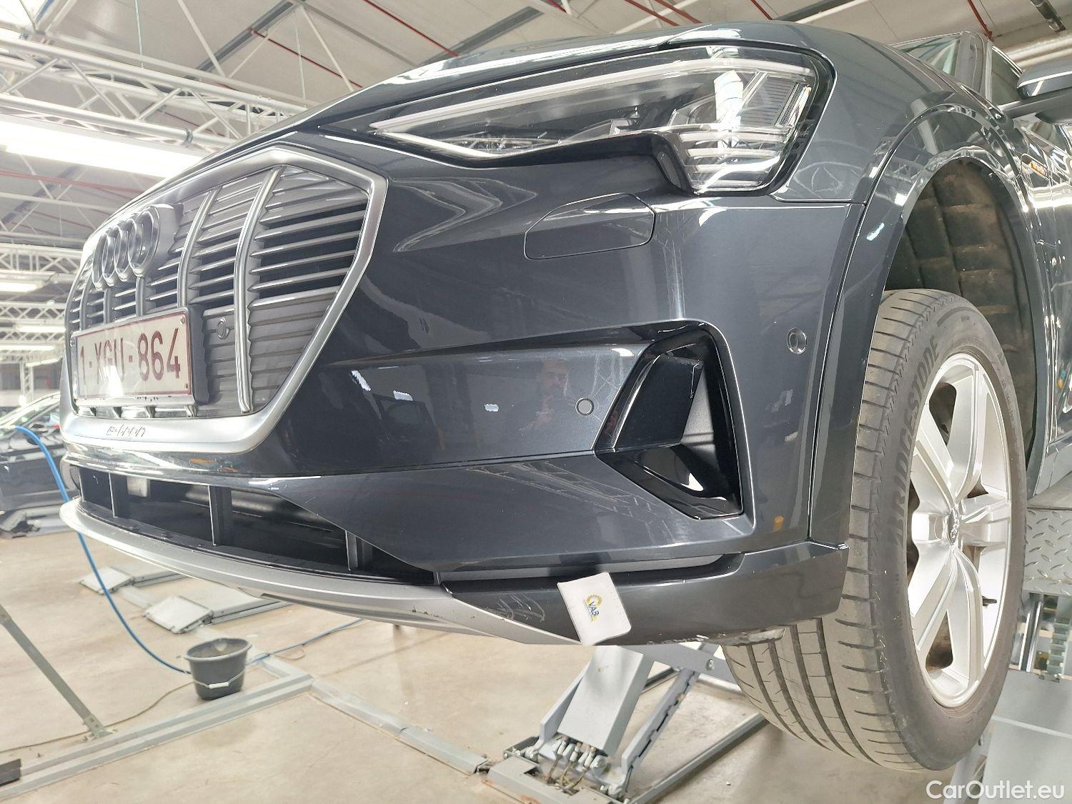  Audi  E-TRON Audi,  '19 BEV, Audi  55 Quattro Advanced 5d #10