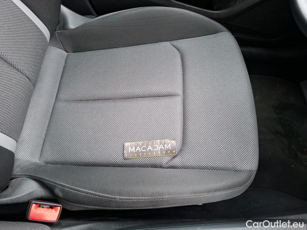  Audi  Q2 AUDI  / 2020 / 5P / SUV 35 TFSI 150 S Tronic Business Line #23