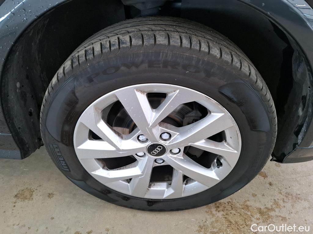  Audi  Q2 AUDI  / 2020 / 5P / SUV 35 TFSI 150 S Tronic Business Line #6