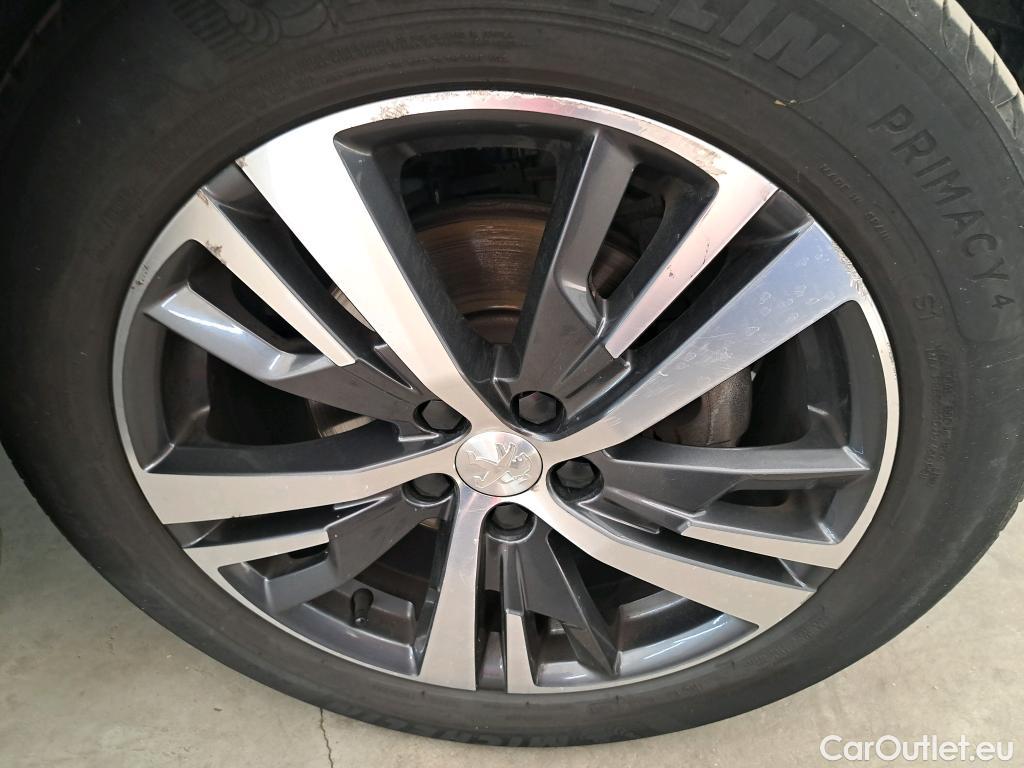  Peugeot  3008  Allure Pack 1.5 HDi 130CV BVA8 E6d #4
