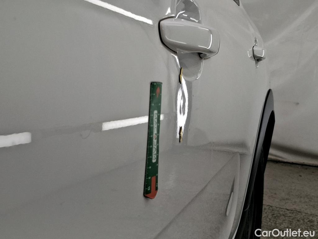  Citroen  C3 CITROEN  / 2016 / 5P / Berline PureTech 110 S&S BVM Feel #5