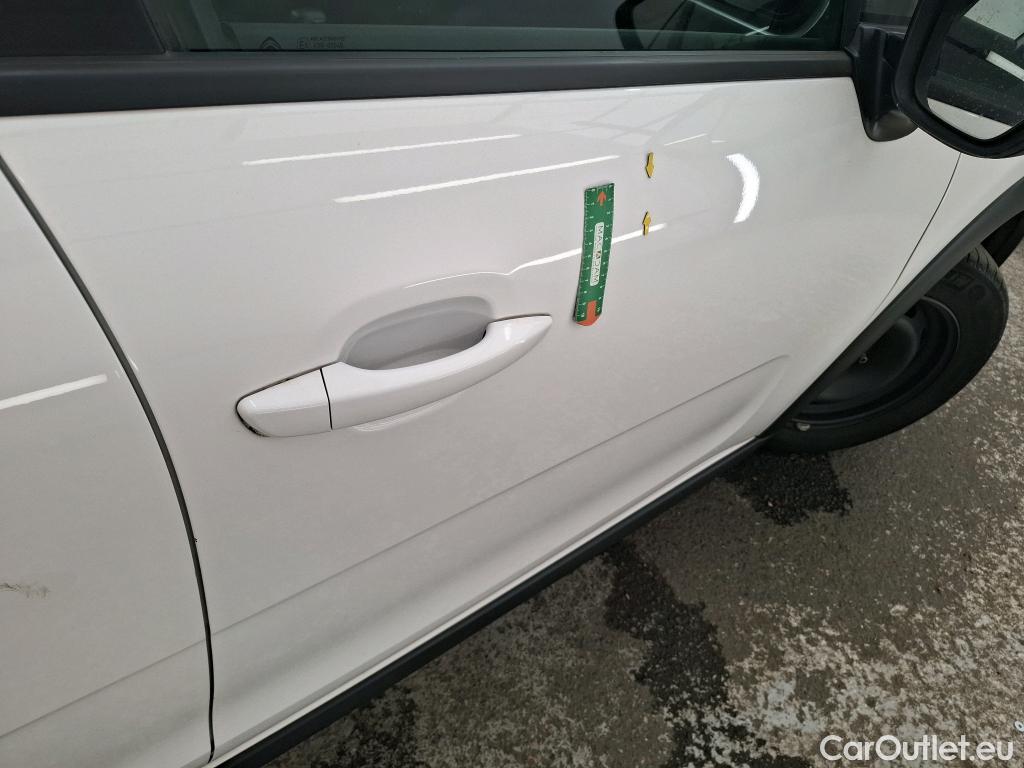  Citroen  C3 CITROEN  / 2016 / 5P / Berline PureTech 110 S&S BVM Feel #8