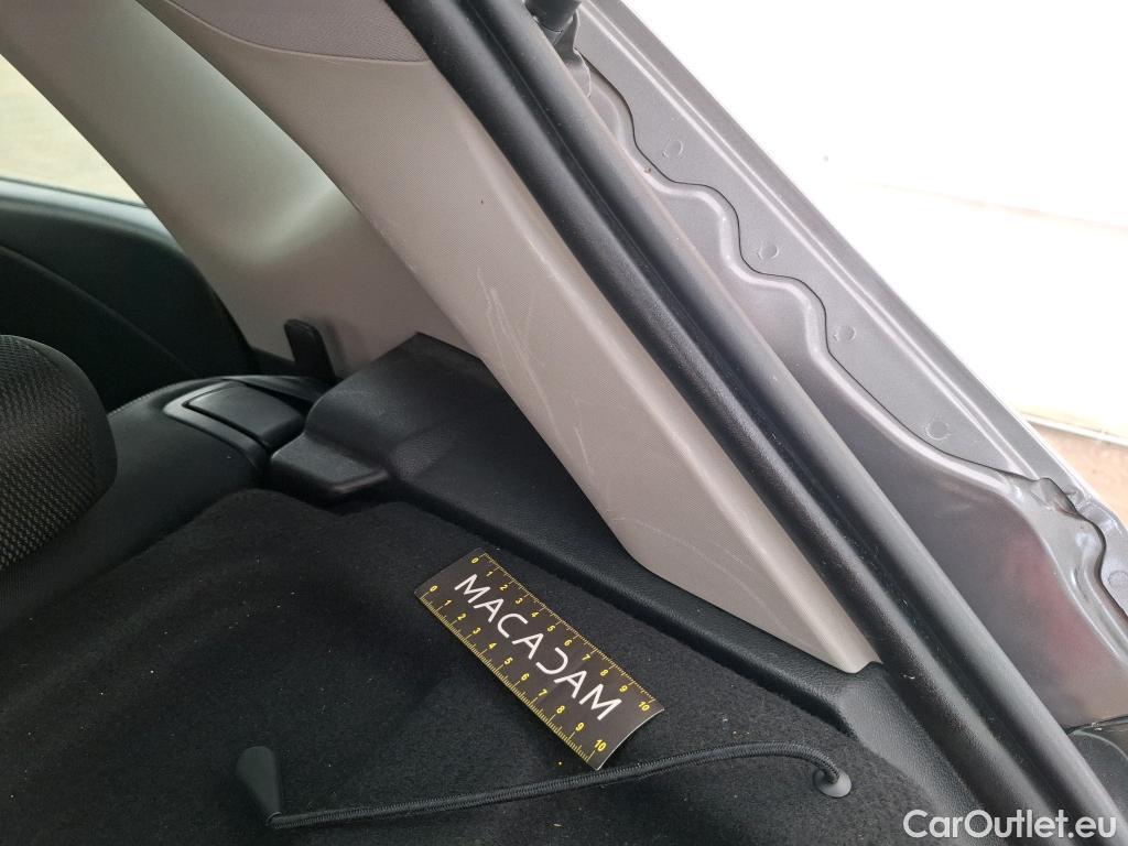  Renault  Captur  Business 0.9 TCe 90CV BVM5 E6 #16