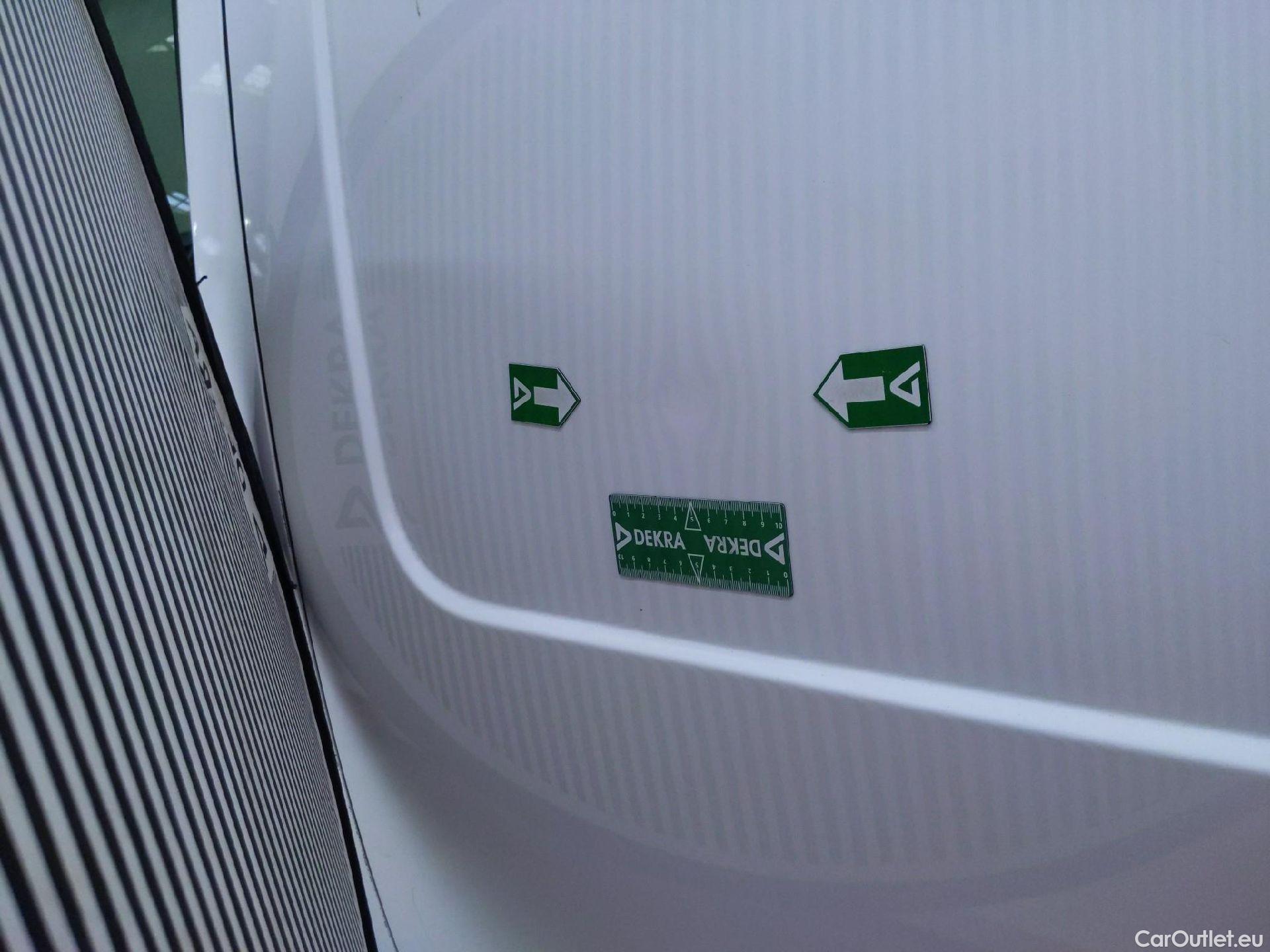  Citroen  Jumpy CITROEN  / 2016 / 4P / Fourgon tôlé XL BlueHDi 120 S&S BVM6 (340 Nm) Club #25