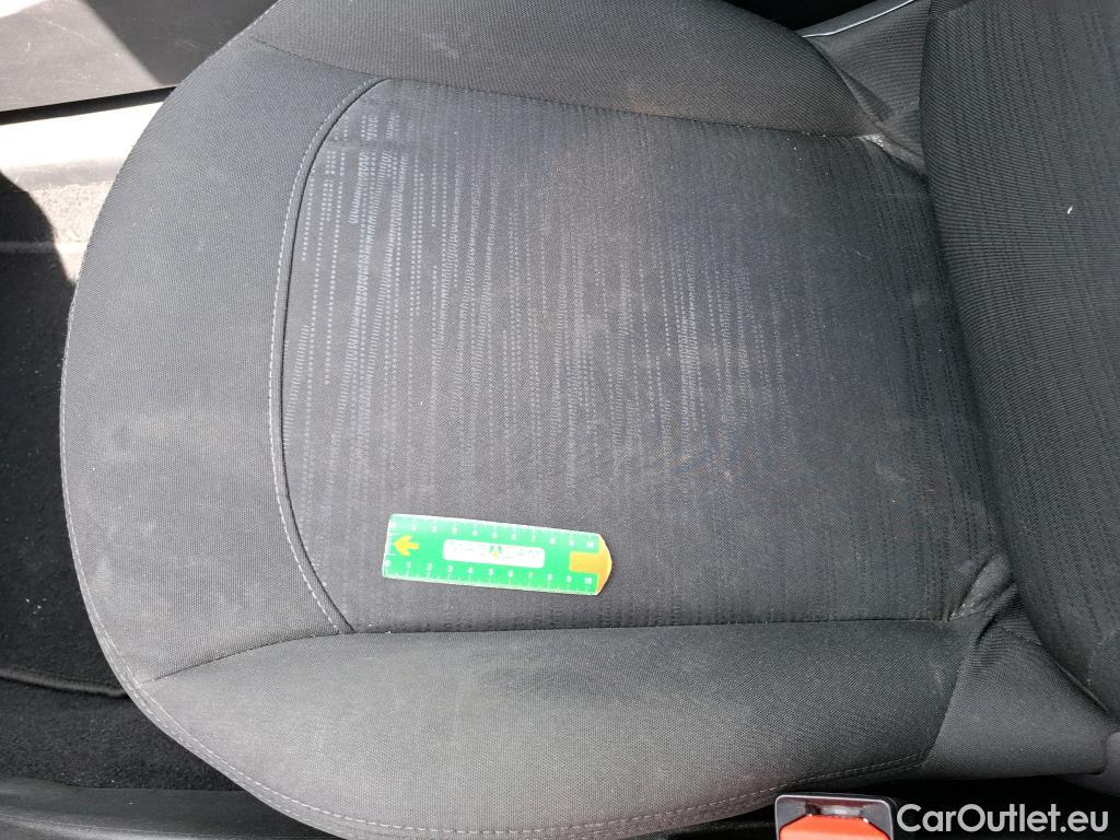  Peugeot  208  Affaire Premium Pack 1.5 HDi 100CV BVM5 E6dT #28