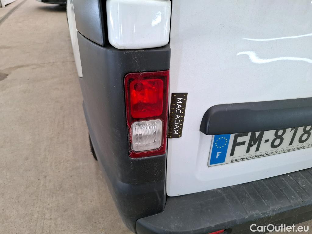  Renault  Trafic RENAULT  / 2014 / 4P / Fourgon tôlé FG GCFL1H1 1000 dCi95 Stop&Start E6 #18