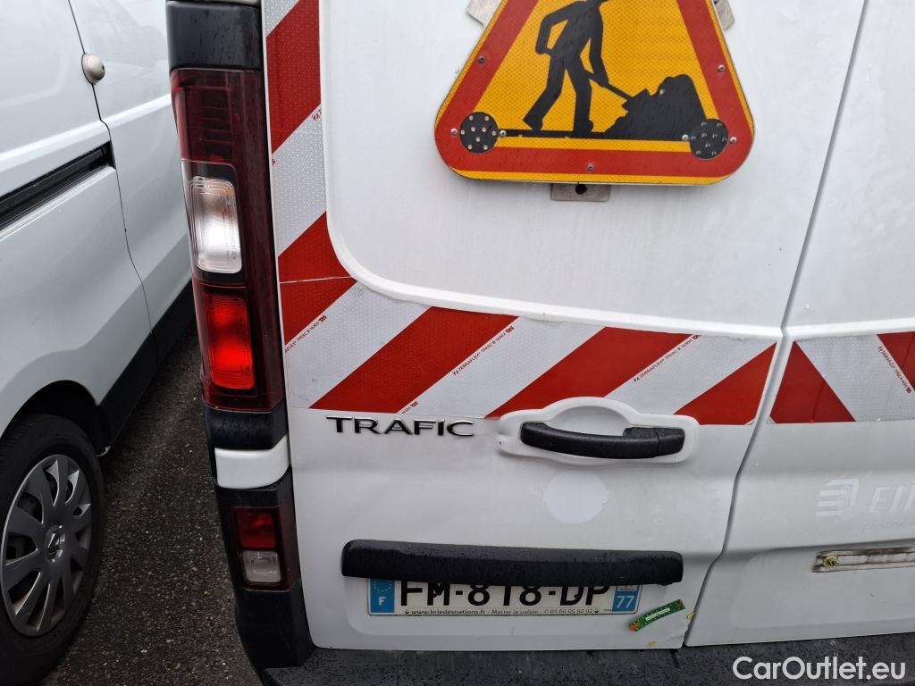 Renault  Trafic RENAULT  / 2014 / 4P / Fourgon tôlé FG GCFL1H1 1000 dCi95 Stop&Start E6 #8