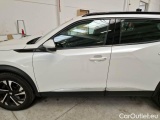  Peugeot  2008 PEUGEOT  / 2019 / 5P / CROSSOVER BLUEHDI 130 EAT8 ALLURE NAVI P. S/S AUT. #90