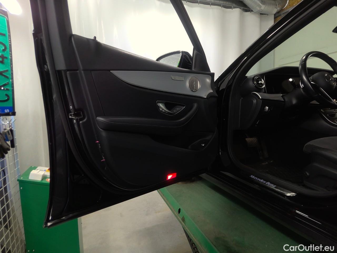  Mercedes  E-Klasse E 300 de T SE Edition Aut #1