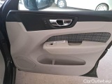  Volvo  XC60 VOLVO  / 2017 / 5P / SUV B4 AWD GEARTR. BUSINESS PLUS #97