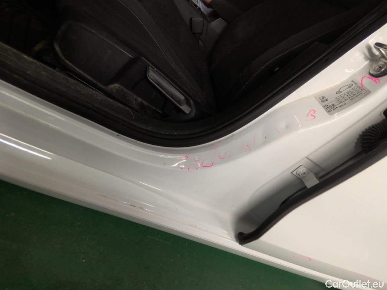  Volkswagen  Golf  SC 1.5 eTSI 130 Aut #6