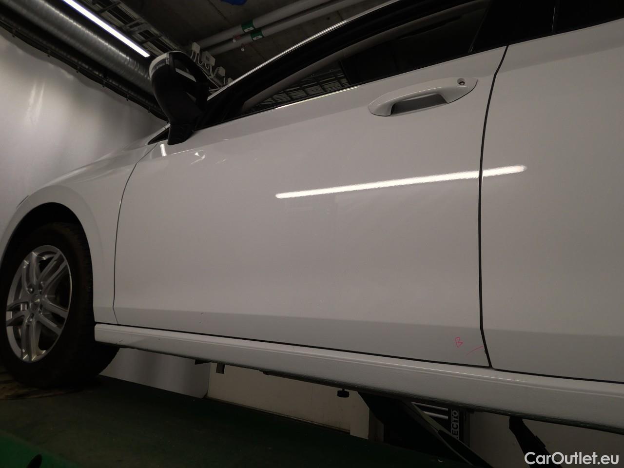  Volkswagen  Golf  SC 1.5 eTSI 130 Aut #3