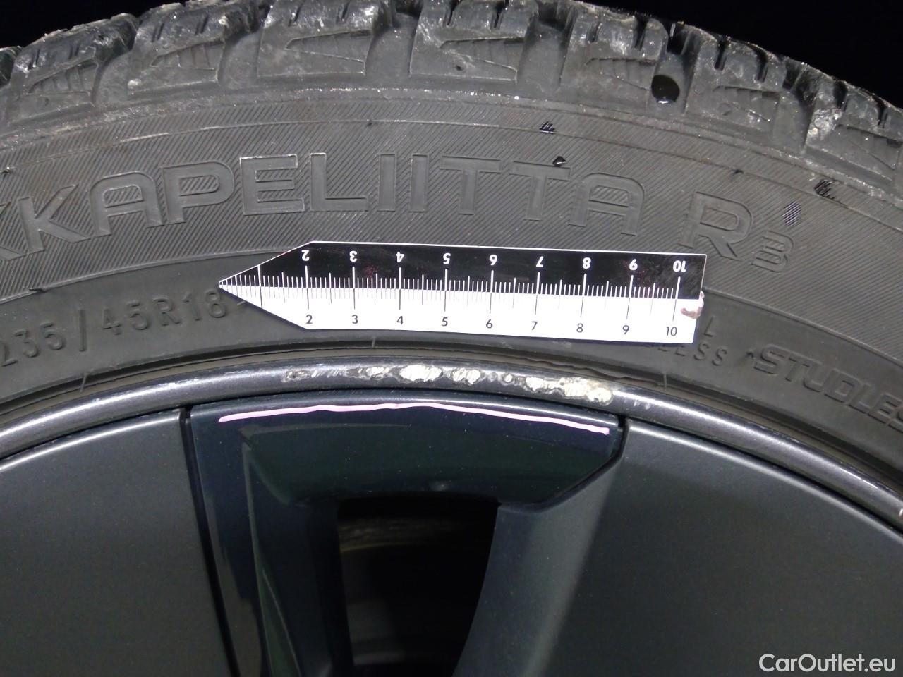  Tesla  Model 3  75kWh Long-Range #17