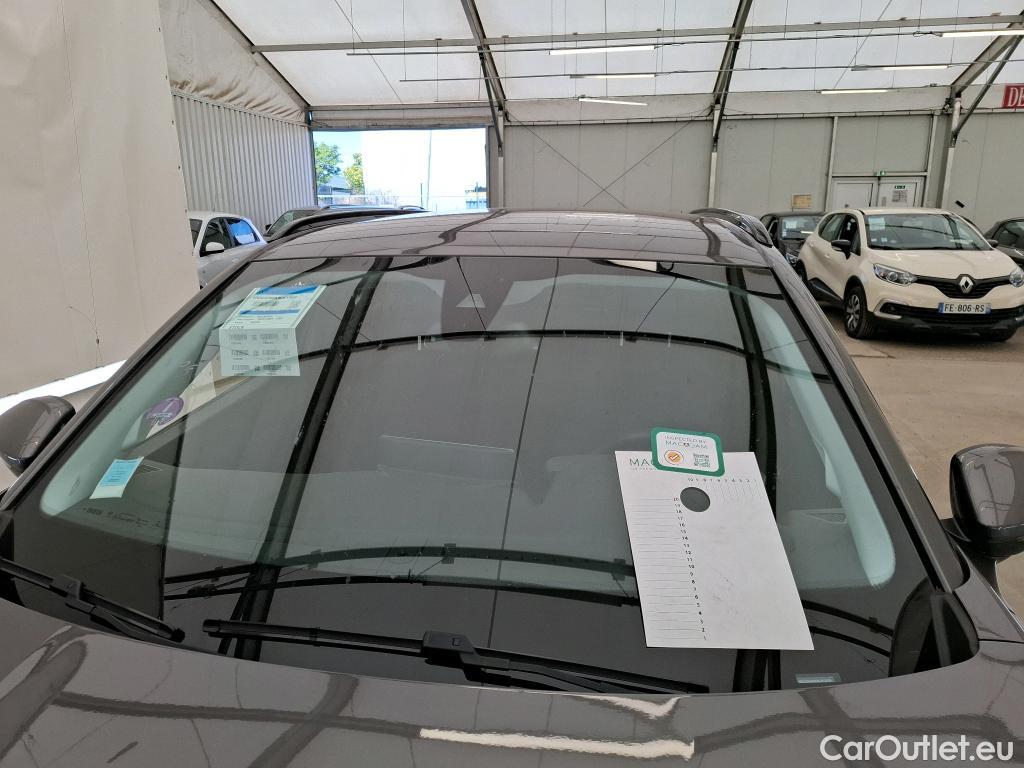  Peugeot  2008  Allure Pack 1.2 PureTech 130CV BVM6 E6d #28