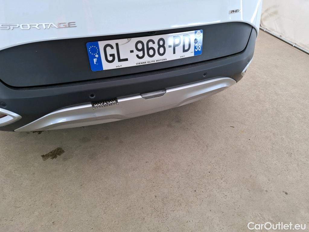  KIA  Sportage KIA  / 2021 / 5P / SUV 1.6 T-GDI 265 PHEV AUTO 4WD ACTIVE #14