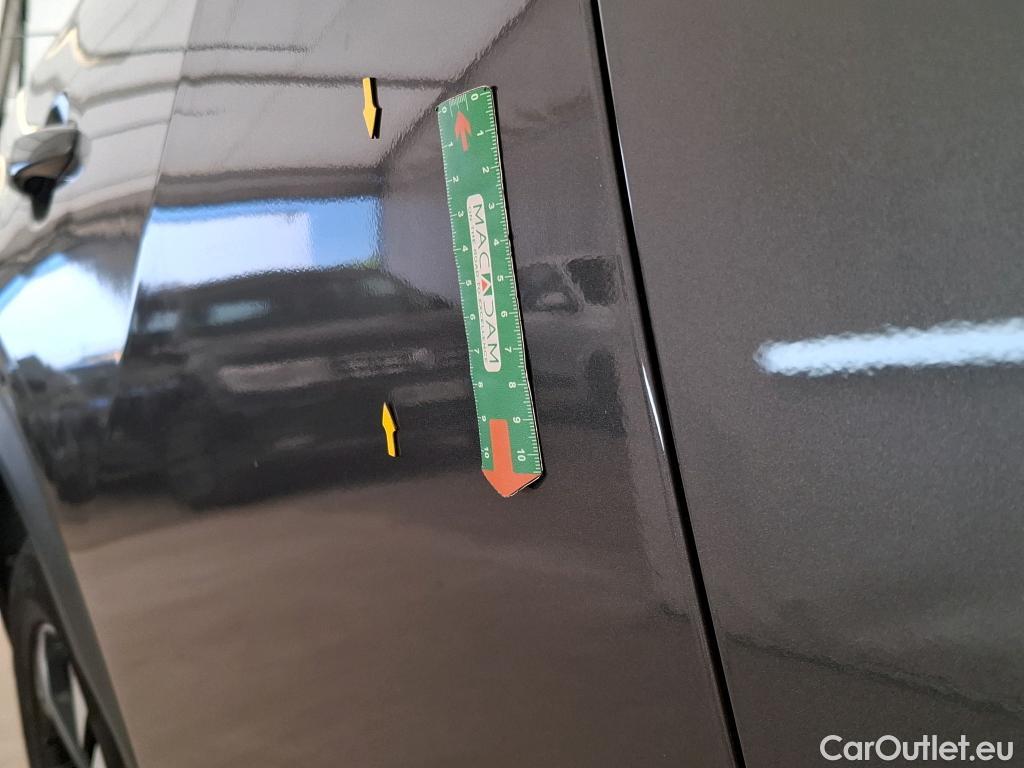  Peugeot  2008  Allure Pack 1.2 PureTech 130CV BVM6 E6d #14
