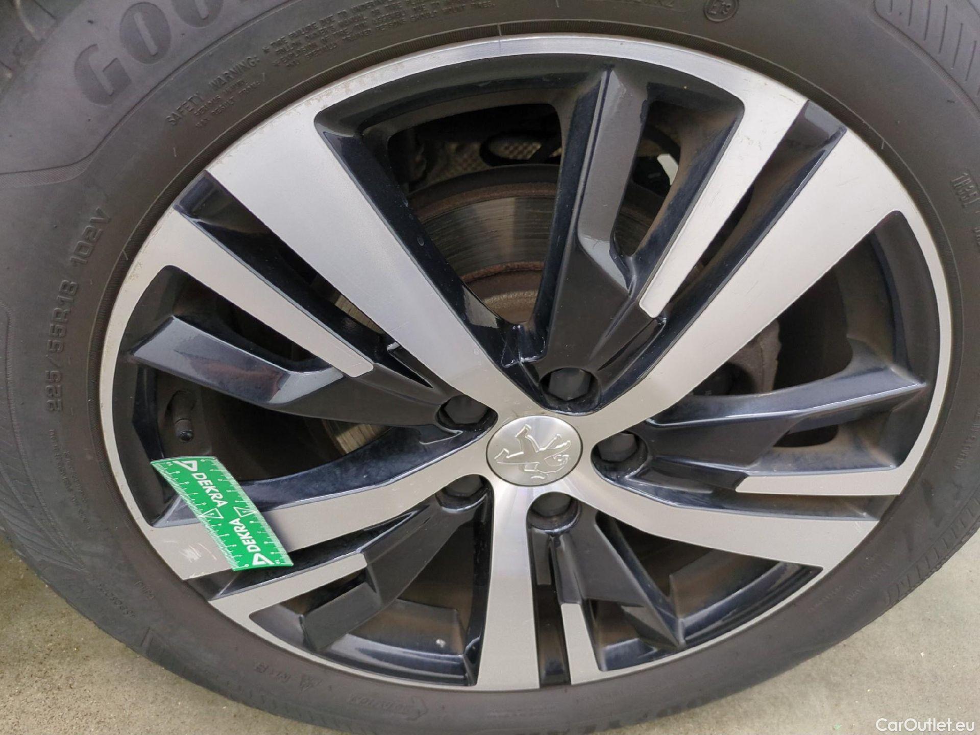  Peugeot  5008  Allure 1.5 HDi 130CV BVA8 E6d #19