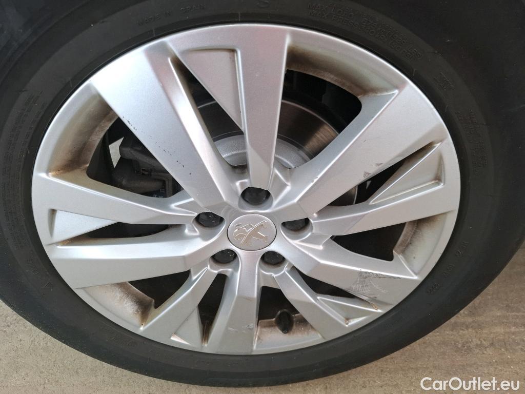  Peugeot  3008  II Style 1.2 PureTech 130CV BVM6 E6d #13