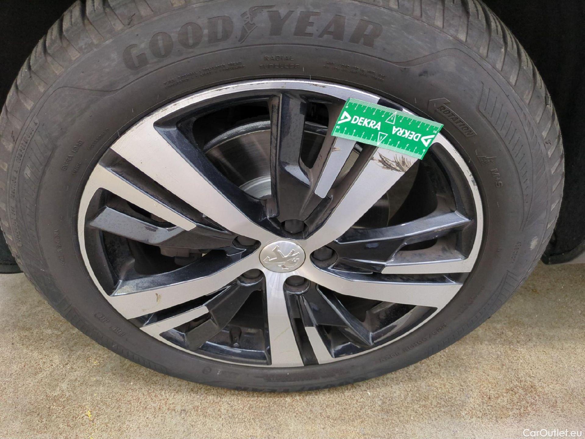  Peugeot  5008  Allure 1.5 HDi 130CV BVA8 E6d #17