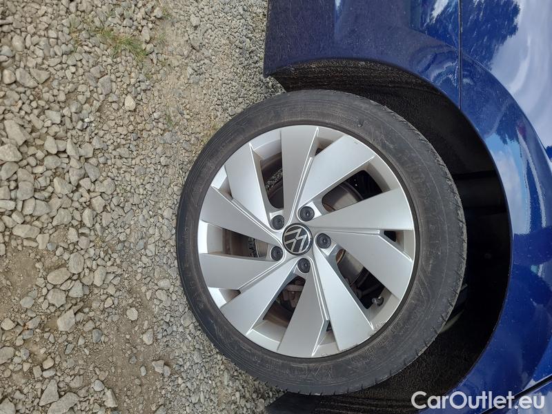  Volkswagen  Golf  VIII Variant (CG5) 2020 Var.1.5 eTSI 110 Style AT #13